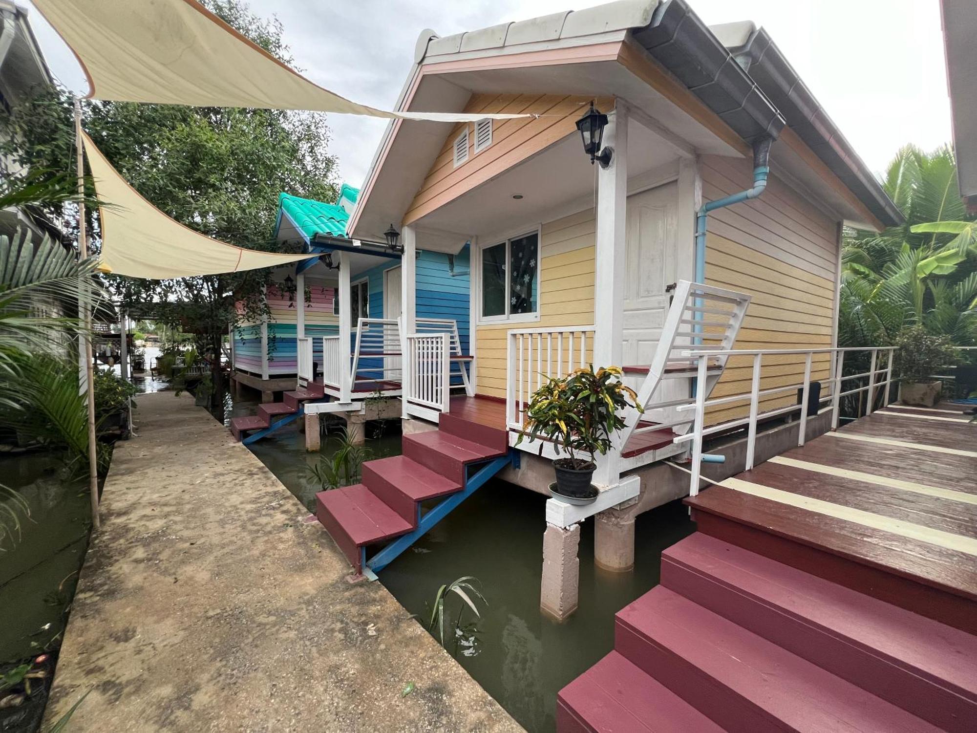 Se'Sun Amphawa Hotell Exteriör bild
