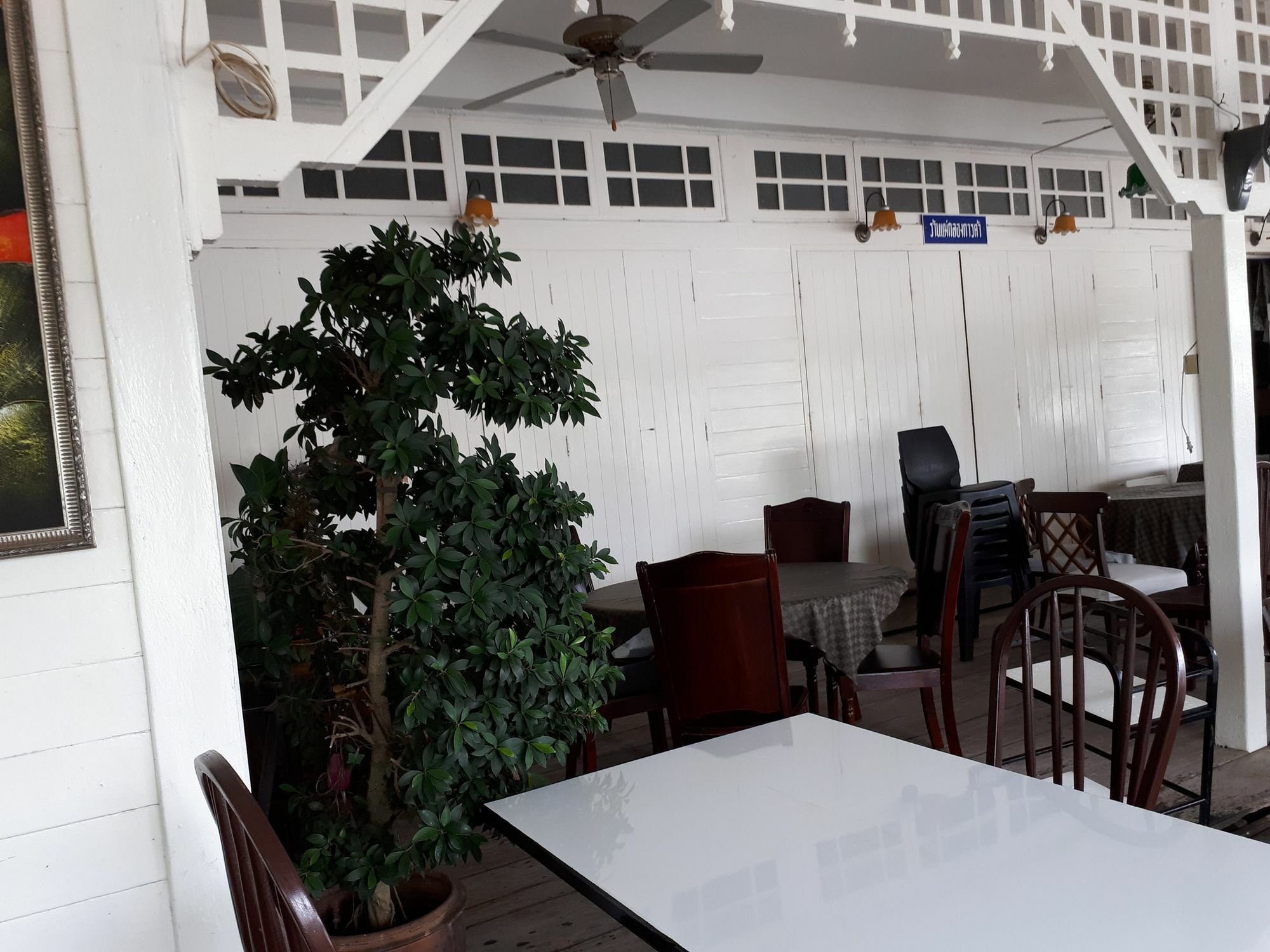 Se'Sun Amphawa Hotell Exteriör bild