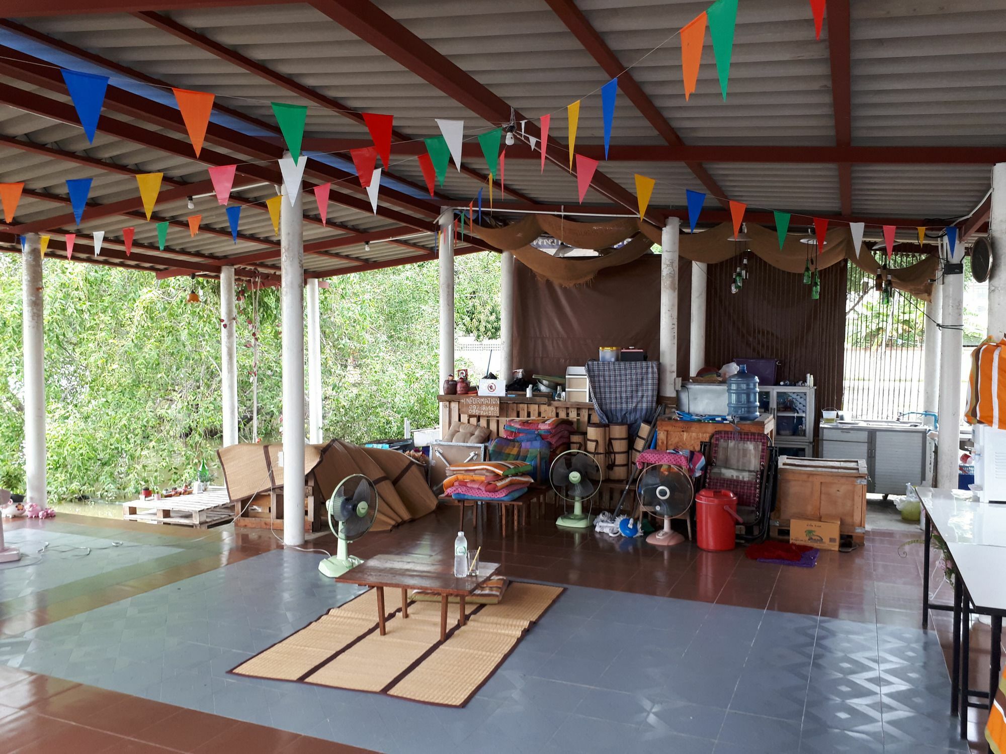 Se'Sun Amphawa Hotell Exteriör bild