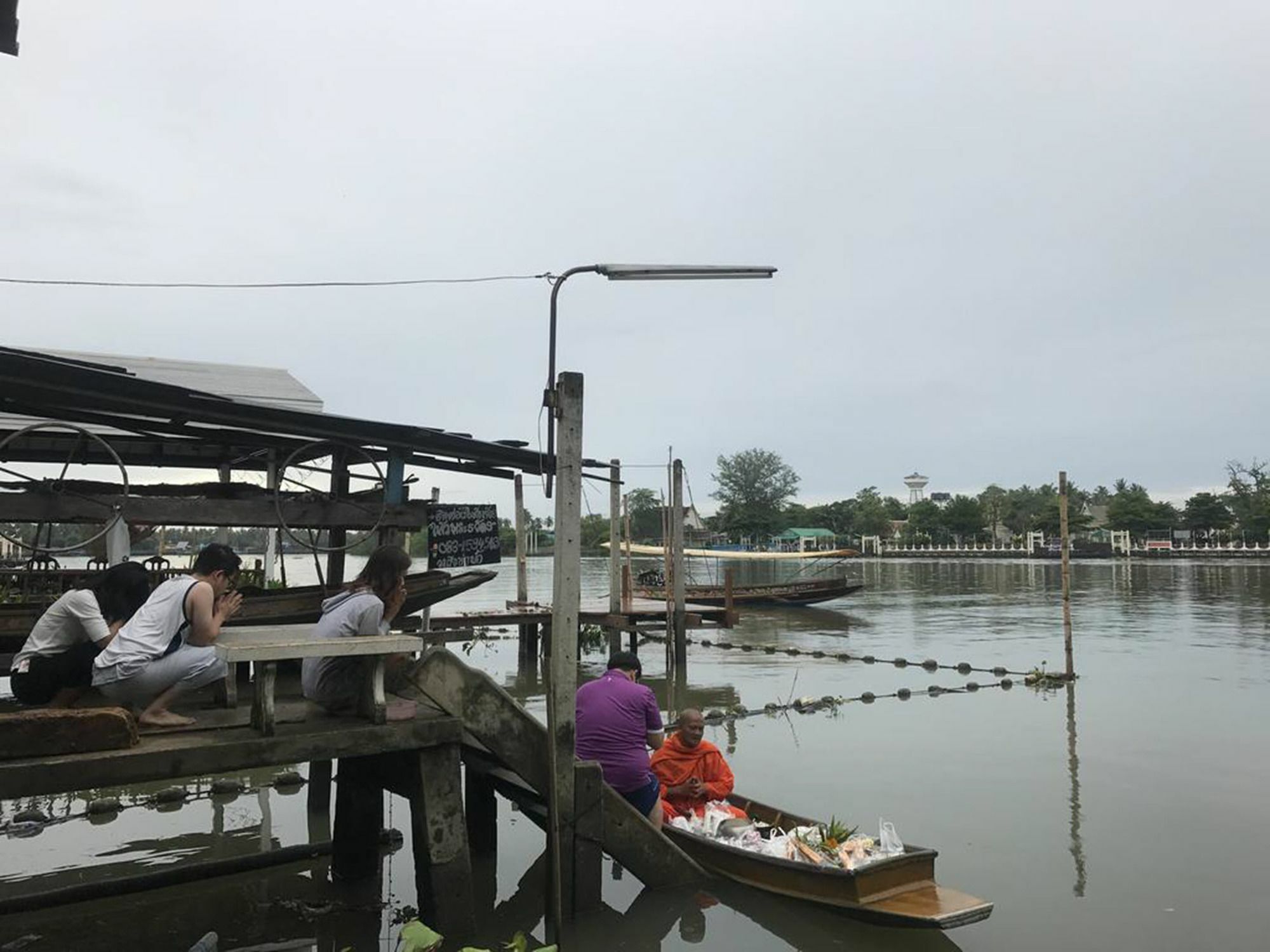 Se'Sun Amphawa Hotell Exteriör bild